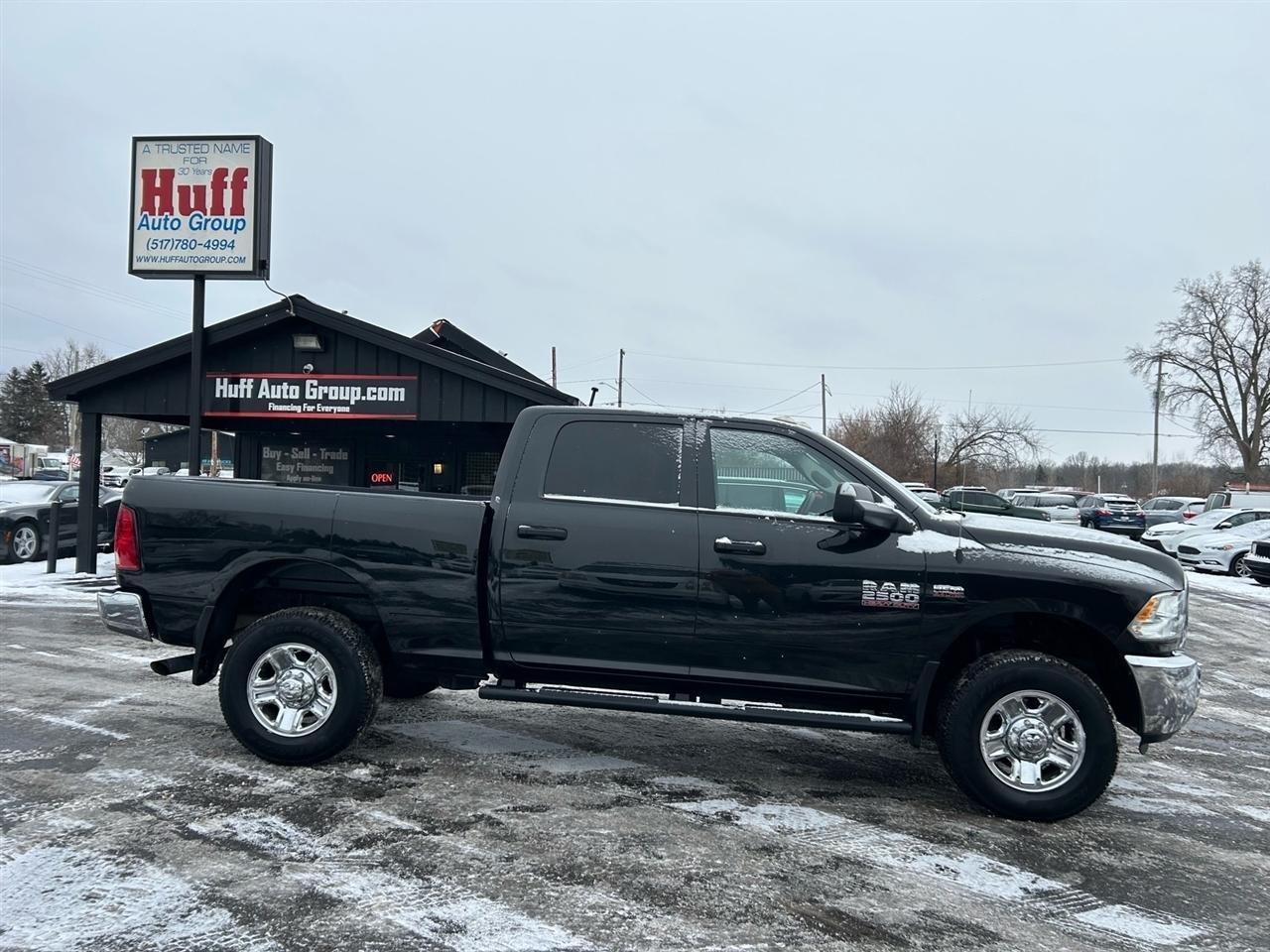 RAM 2500 Tradesman 4x4 Crew Cab 6'4" Box 2018