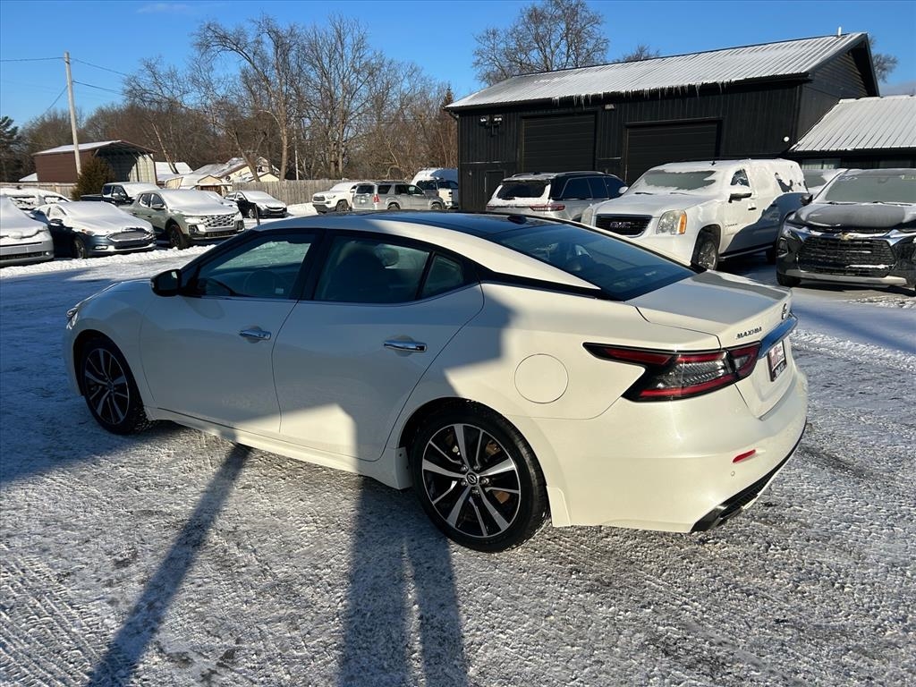 Nissan Maxima SL Sedan 2023
