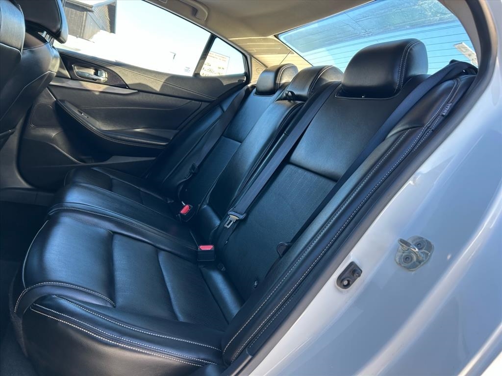 Nissan Maxima SL Sedan 2023