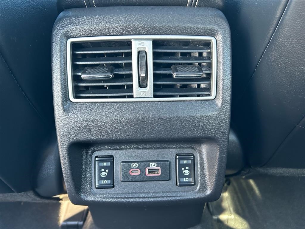 Nissan Maxima SL Sedan 2023