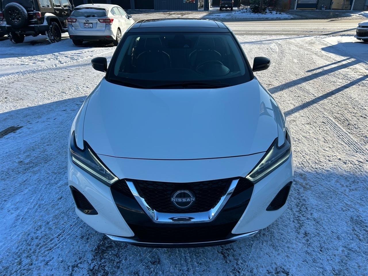 Nissan Maxima SL Sedan 2023