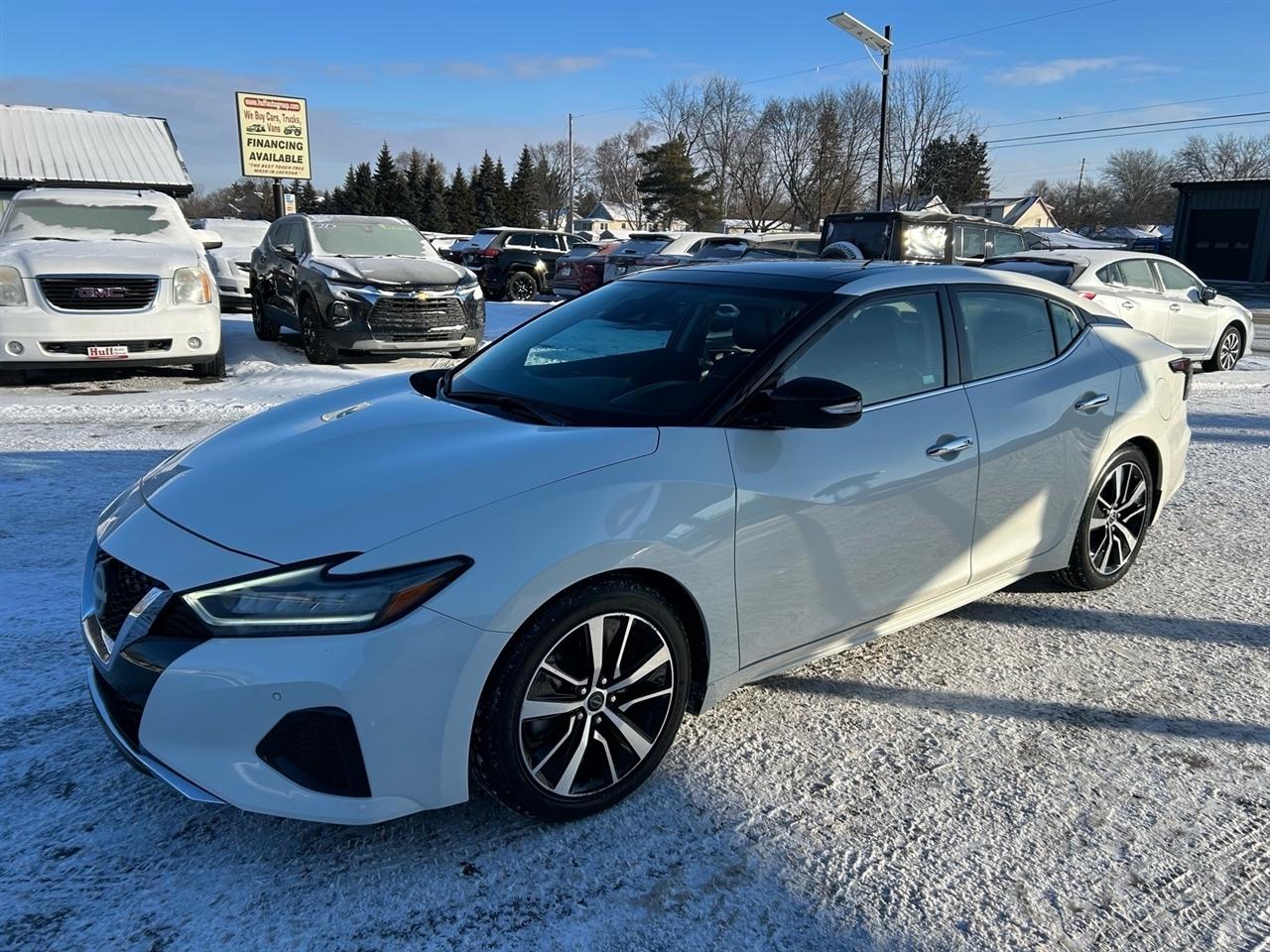 Nissan Maxima SL Sedan 2023