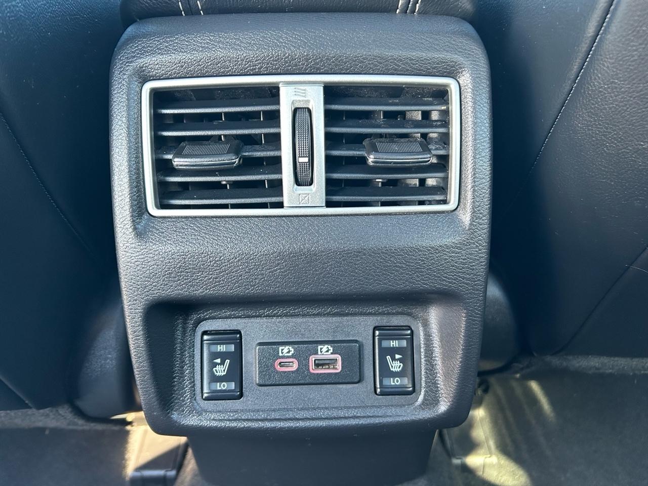 Nissan Maxima SL Sedan 2023