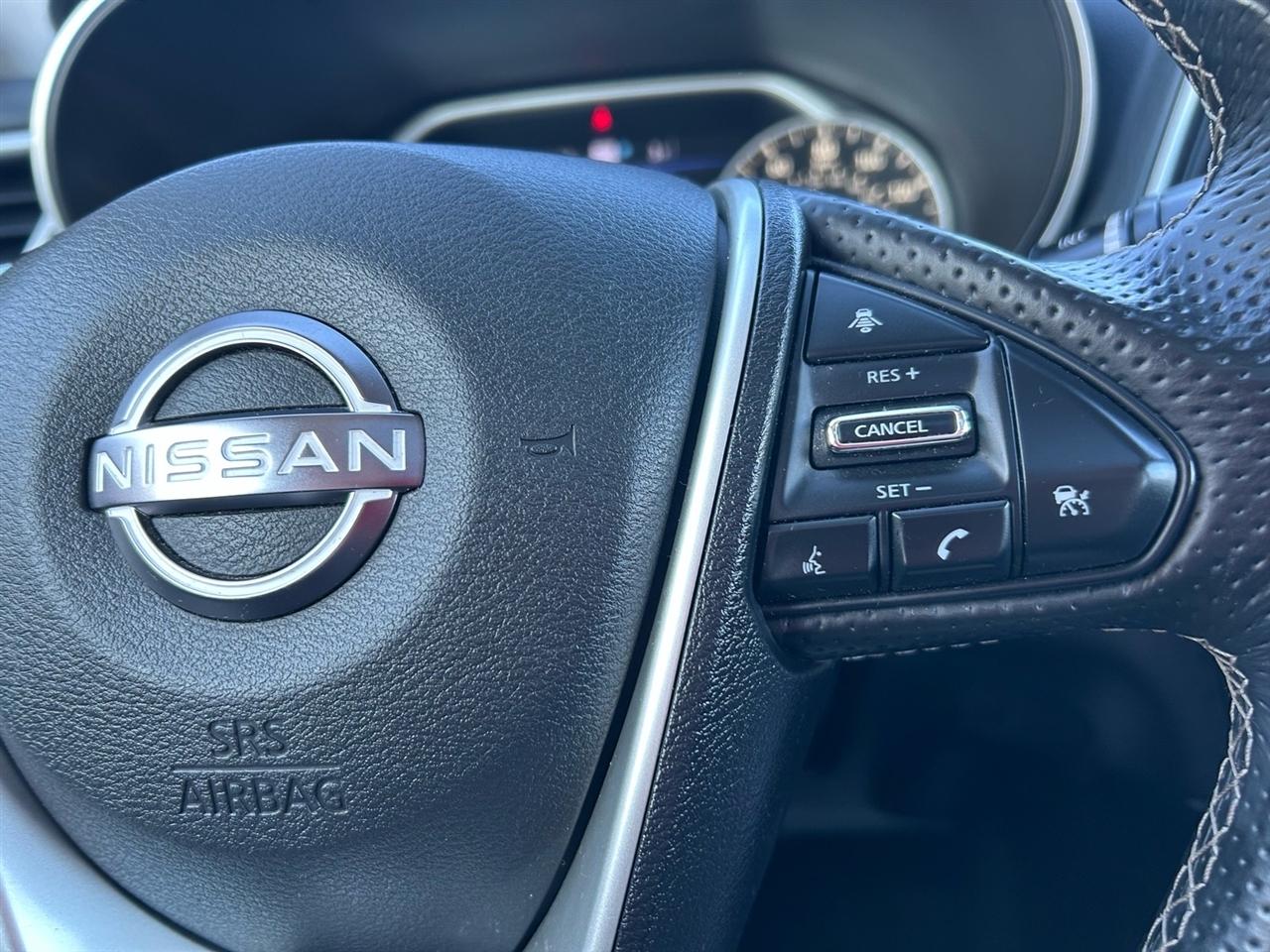 Nissan Maxima SL Sedan 2023