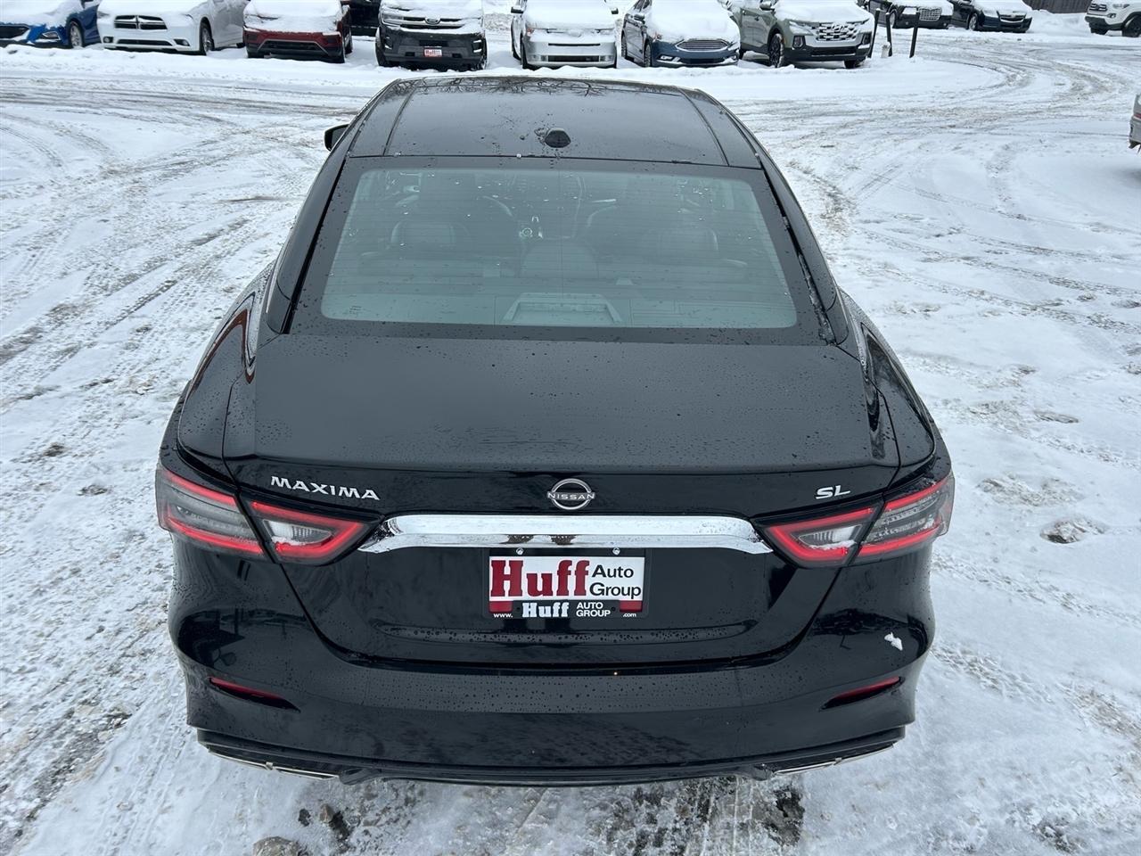 Nissan Maxima SL Sedan 2023