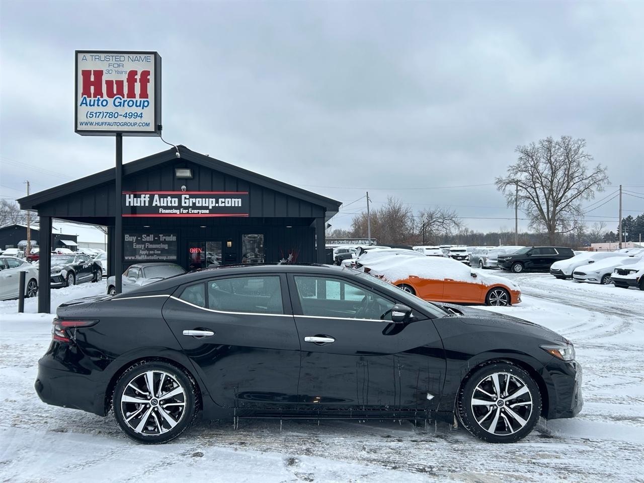 Nissan Maxima SL Sedan 2023