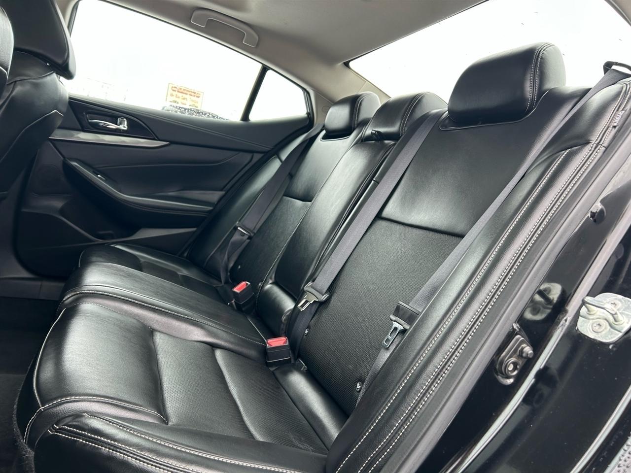 Nissan Maxima SL Sedan 2023