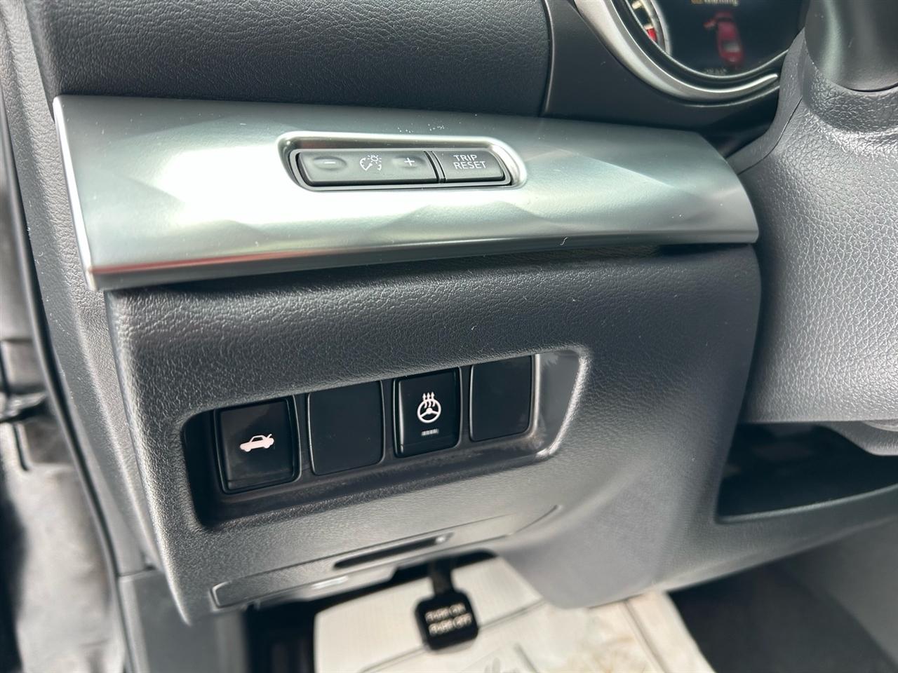 Nissan Maxima SL Sedan 2023