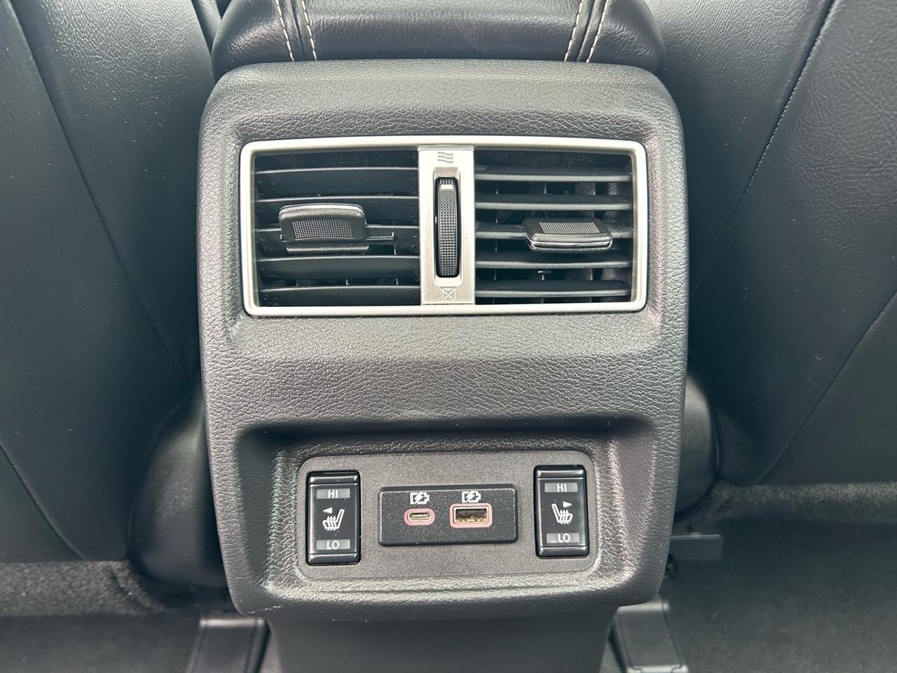 Nissan Maxima SL Sedan 2023