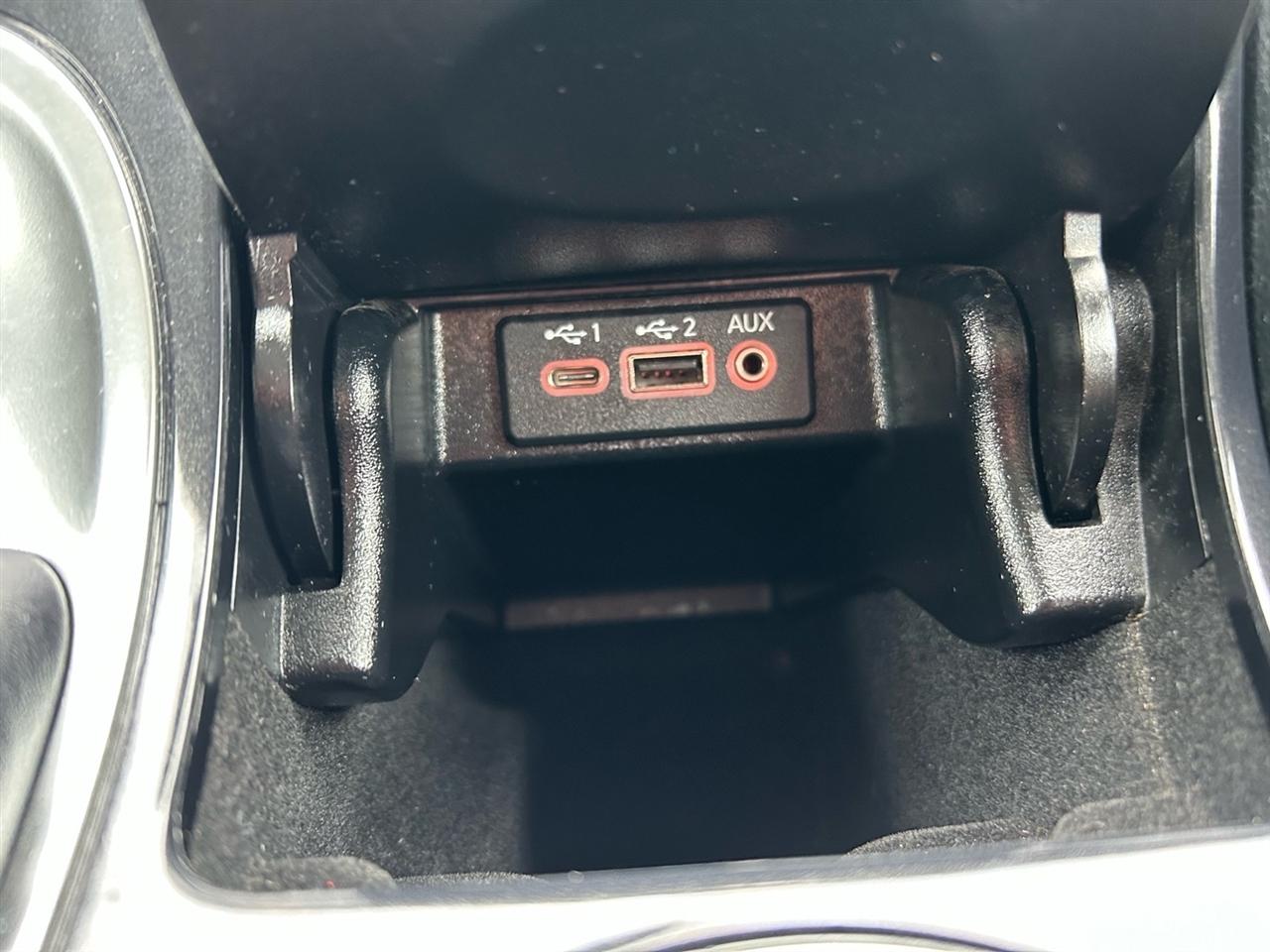 Nissan Maxima SL Sedan 2023