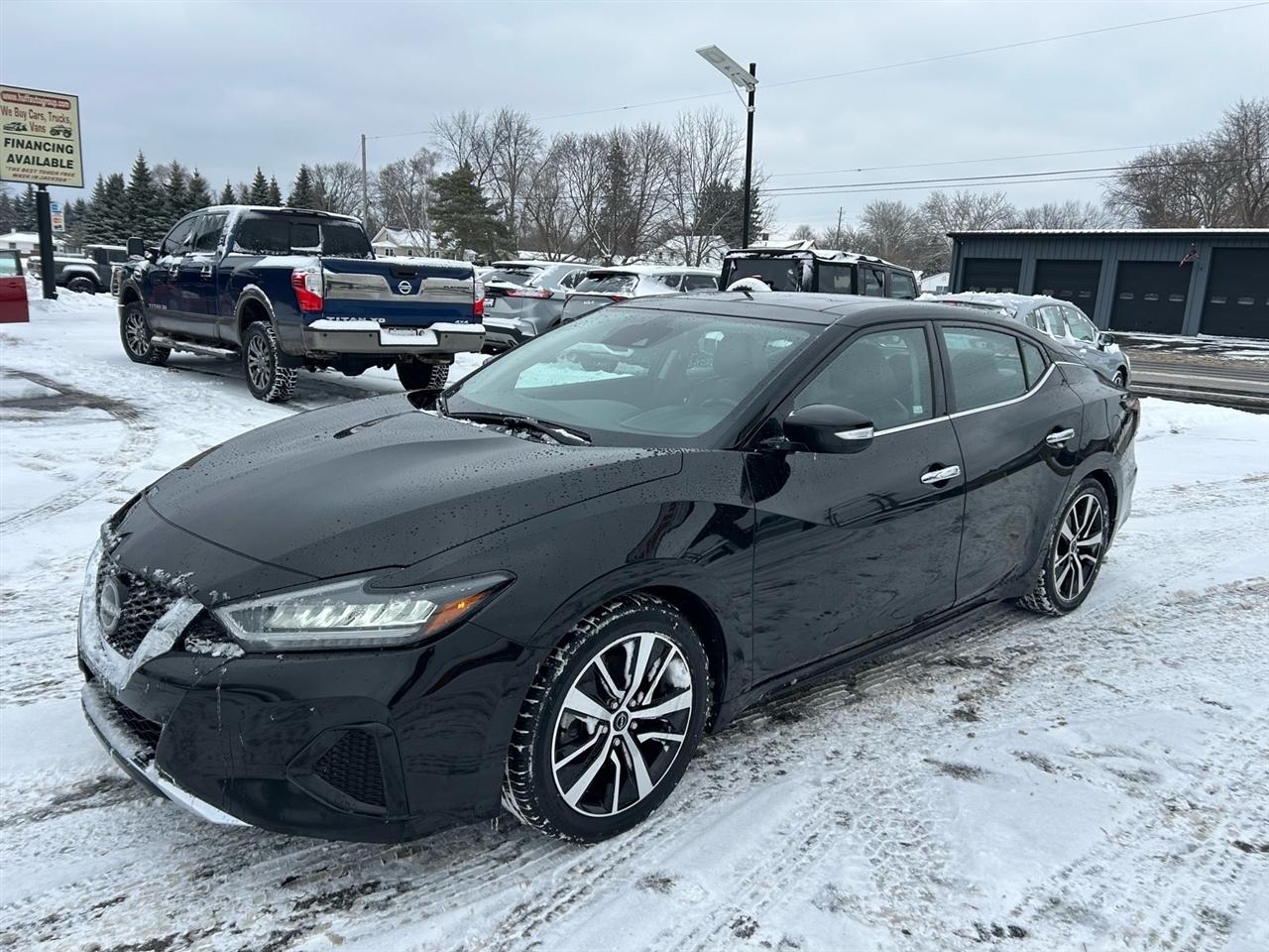 Nissan Maxima SL Sedan 2023