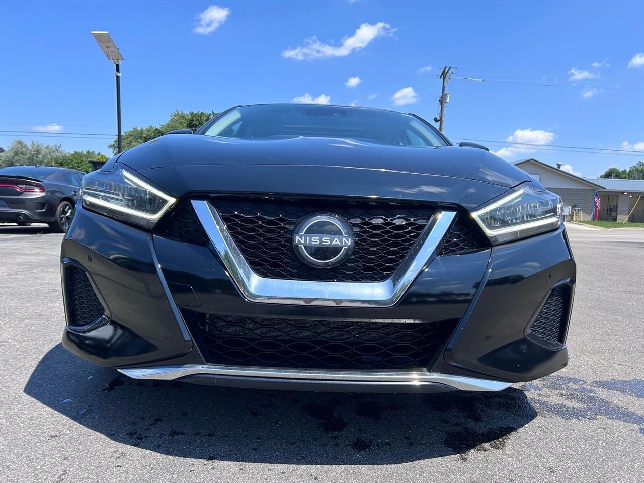 Nissan Maxima SL Sedan 2023