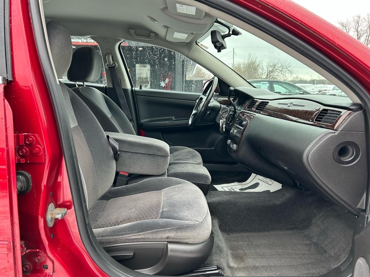 Chevrolet Impala 4dr Sdn LT Retail 2012