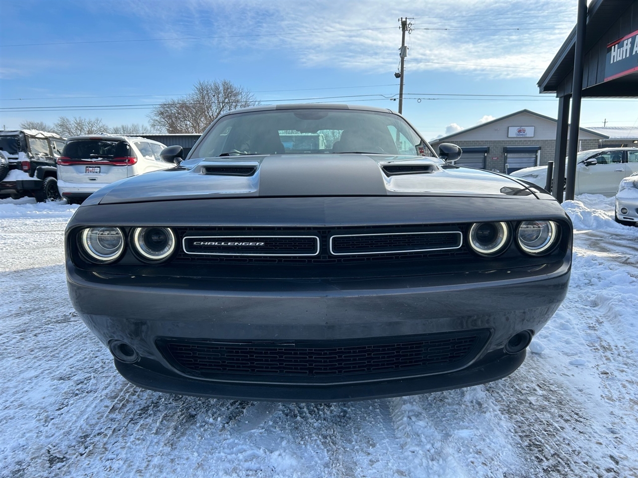 Dodge Challenger SXT RWD 2021