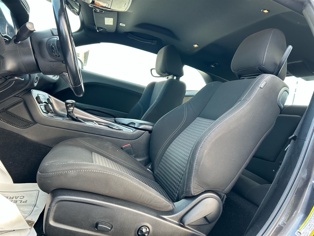 Dodge Challenger SXT RWD 2021