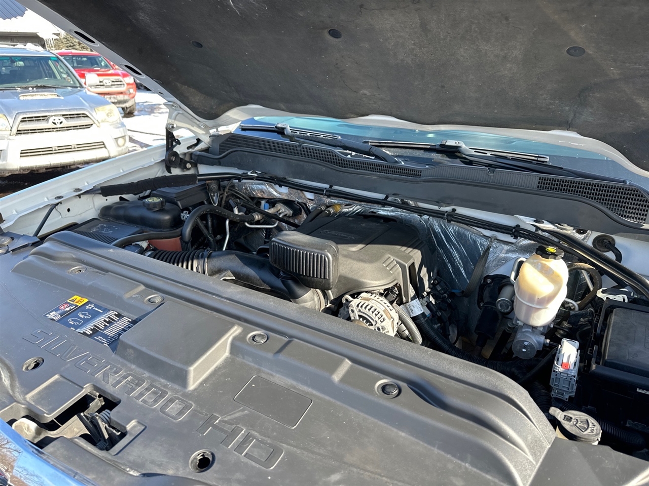 Chevrolet Silverado 2500HD 2WD Reg Cab 133.6" Work Truck 2015