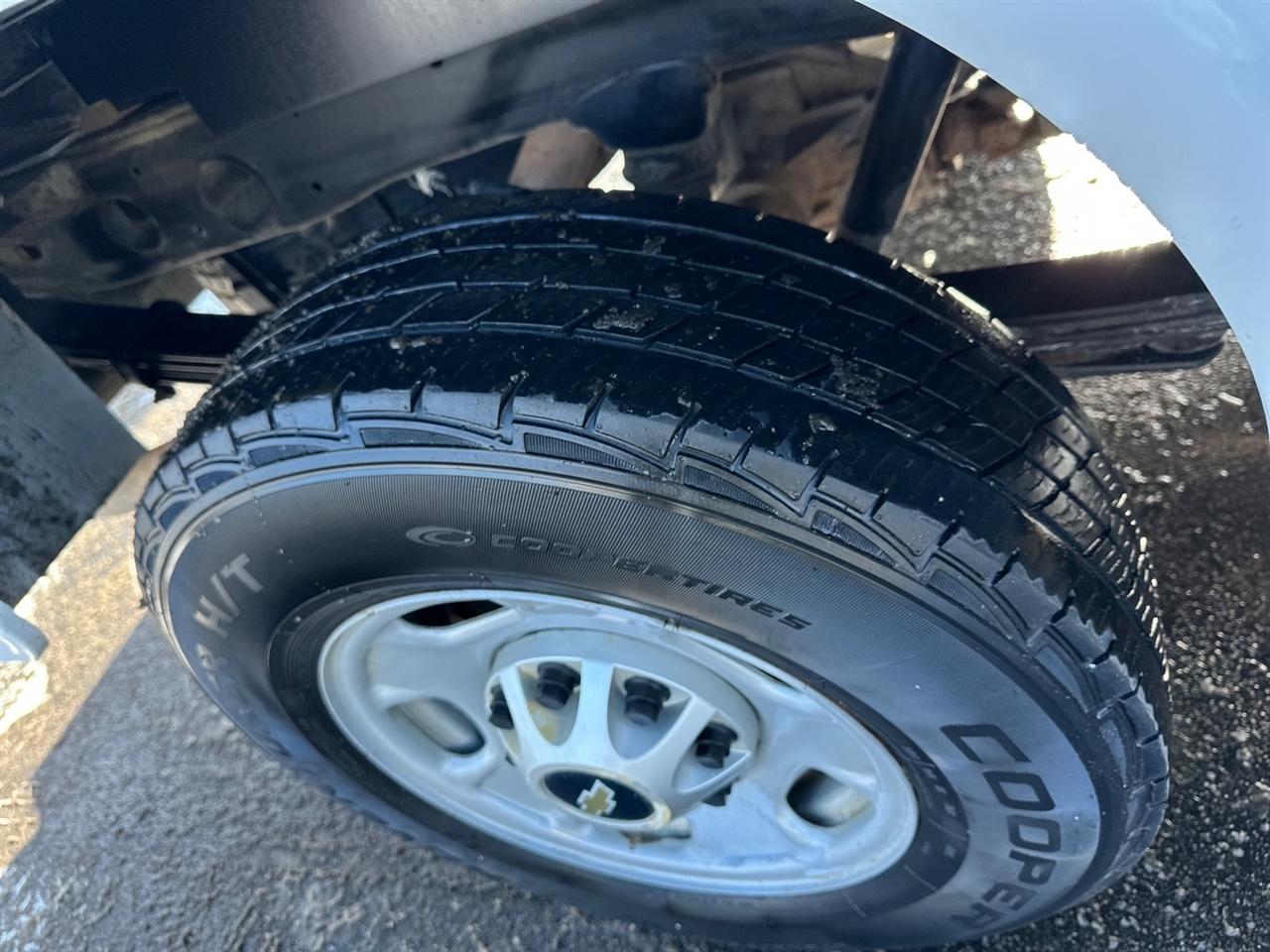 Chevrolet Silverado 2500HD 2WD Reg Cab 133.6" Work Truck 2015