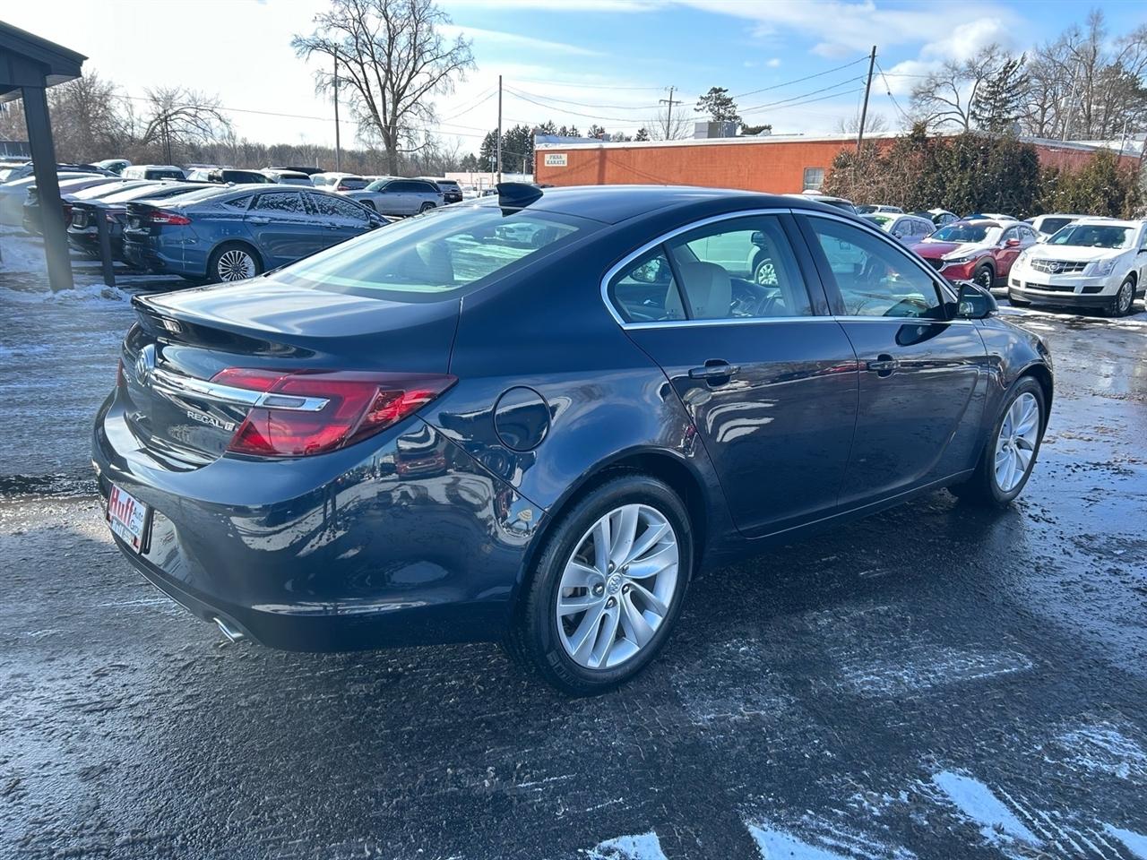 Buick Regal 4dr Sdn Turbo FWD 2016