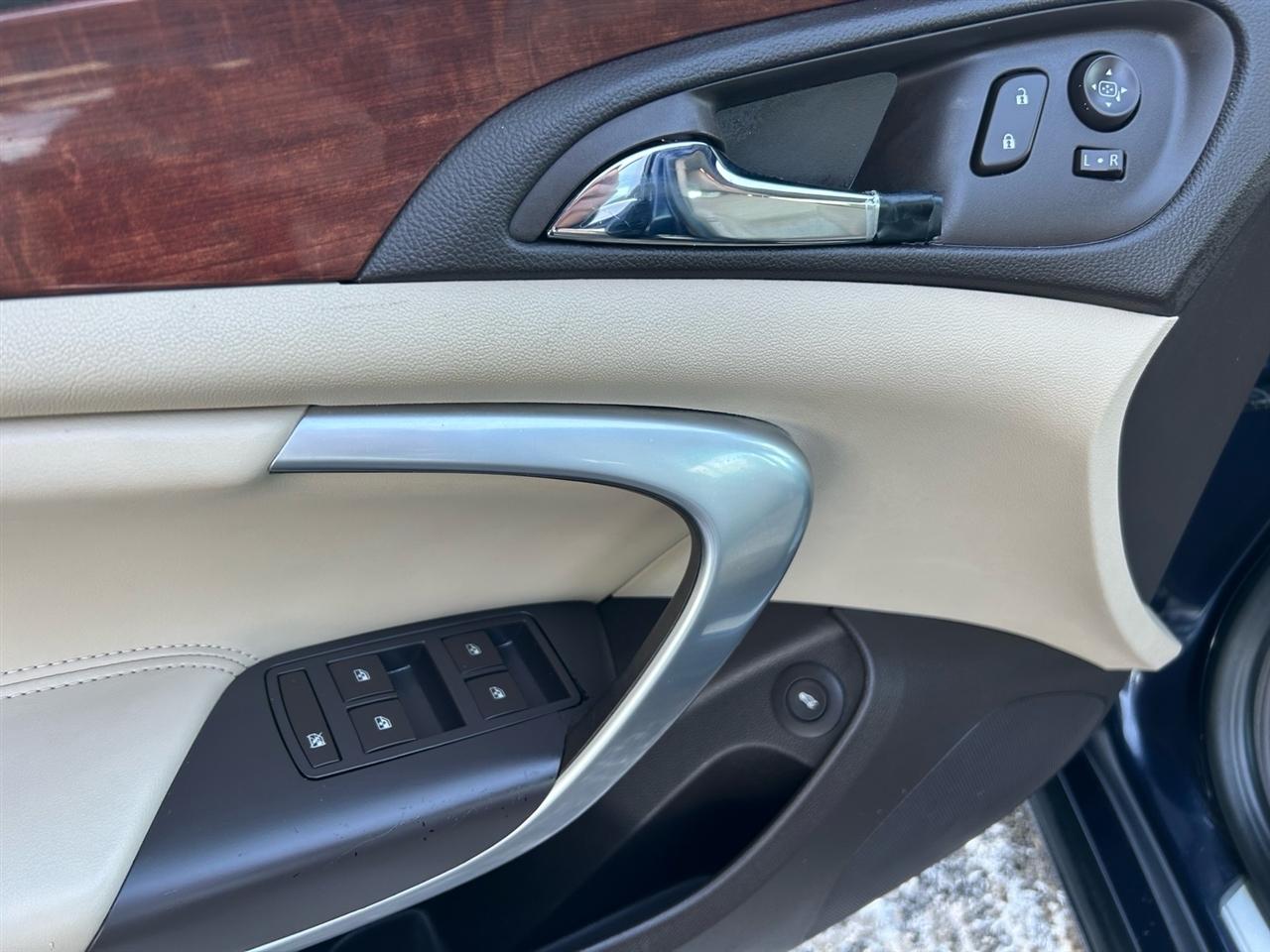 Buick Regal 4dr Sdn Turbo FWD 2016