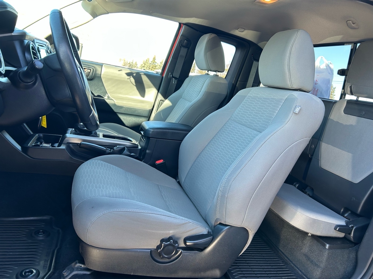 Toyota Tacoma 4WD Access Cab V6 AT TRD Off Road (Natl) 2016