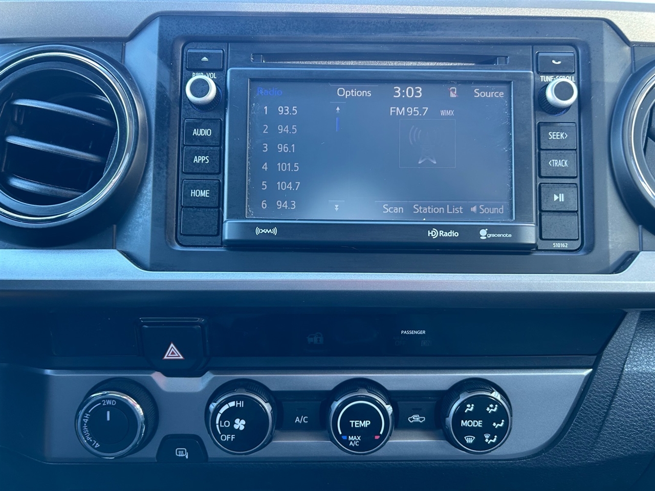 Toyota Tacoma 4WD Access Cab V6 AT TRD Off Road (Natl) 2016