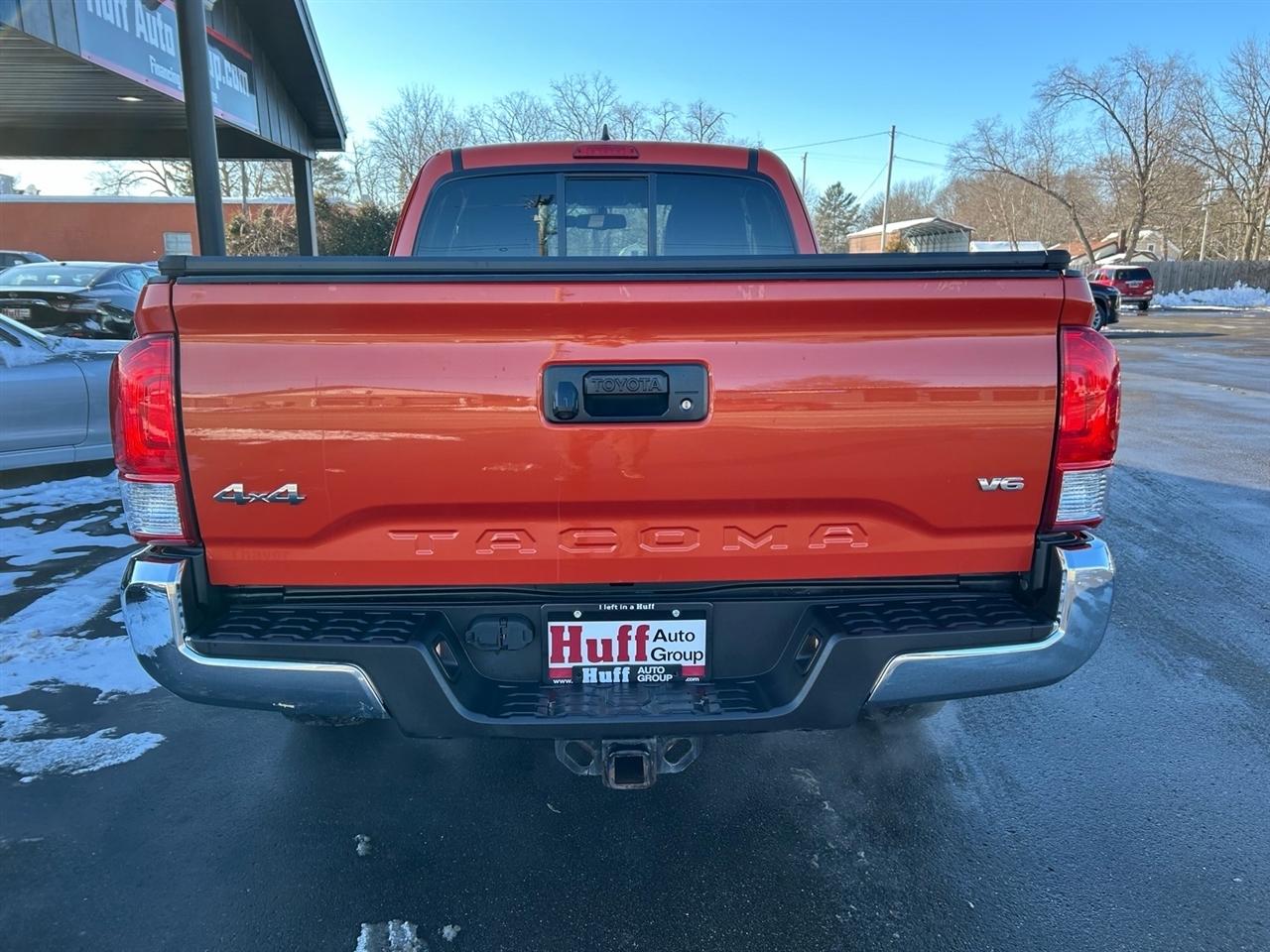 Toyota Tacoma 4WD Access Cab V6 AT TRD Off Road (Natl) 2016