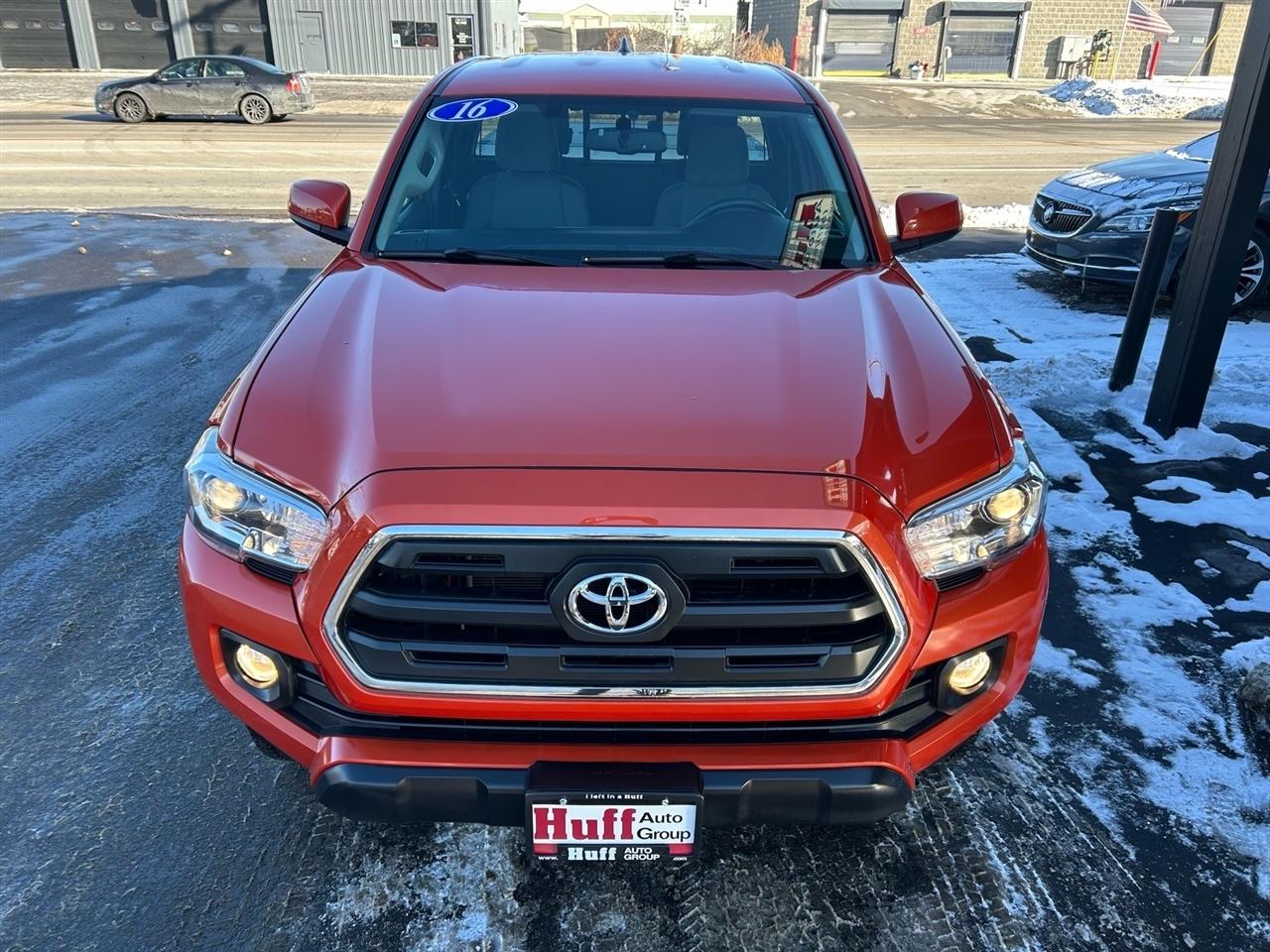 Toyota Tacoma 4WD Access Cab V6 AT TRD Off Road (Natl) 2016