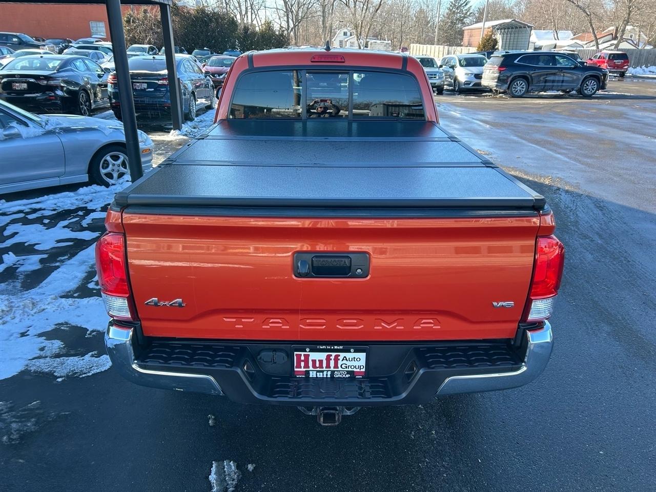 Toyota Tacoma 4WD Access Cab V6 AT TRD Off Road (Natl) 2016