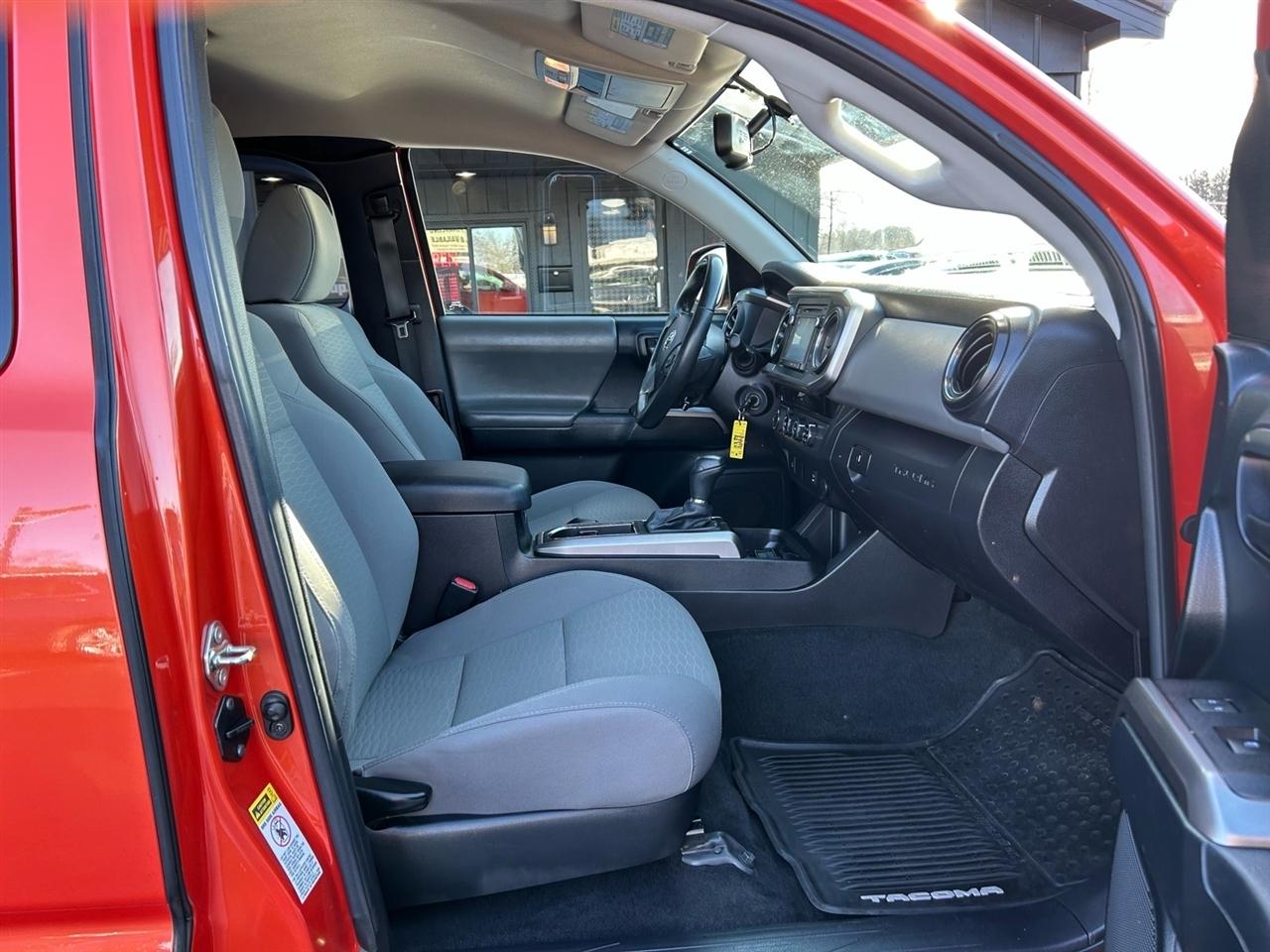 Toyota Tacoma 4WD Access Cab V6 AT TRD Off Road (Natl) 2016