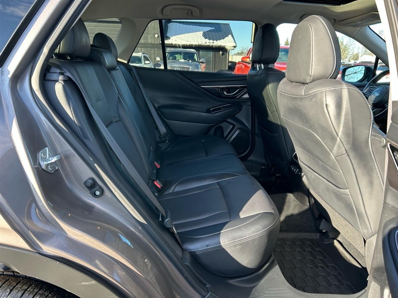 Subaru Outback Limited CVT 2022