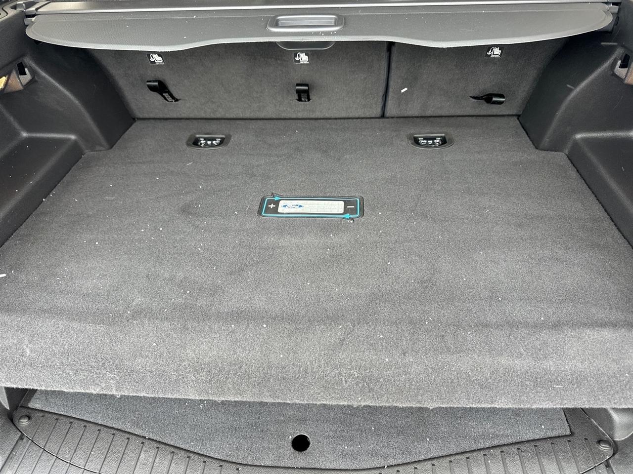 Ford C-Max Energi SE FWD 2017