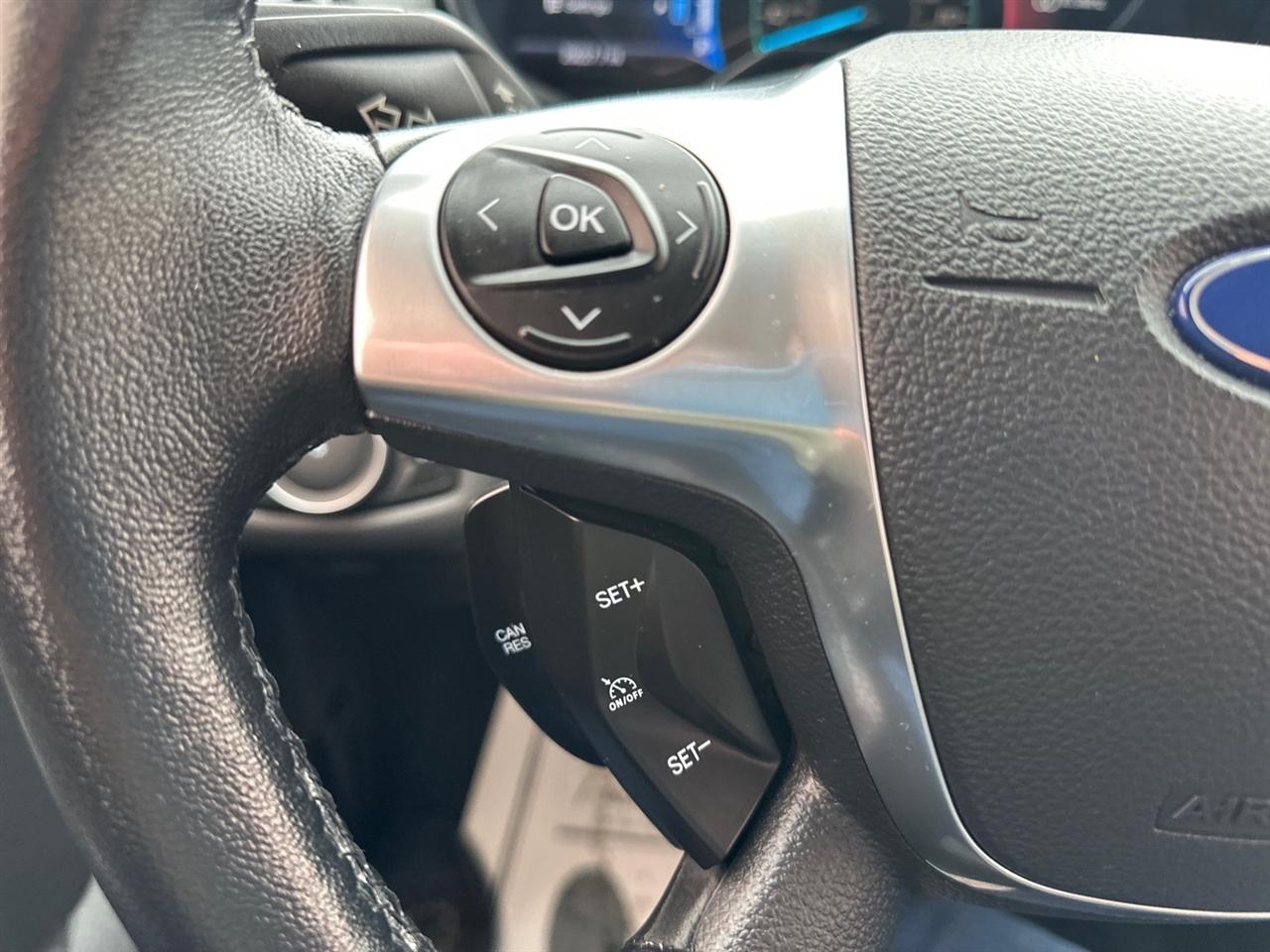 Ford C-Max Energi SE FWD 2017