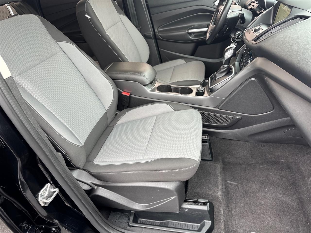 Ford C-Max Energi SE FWD 2017