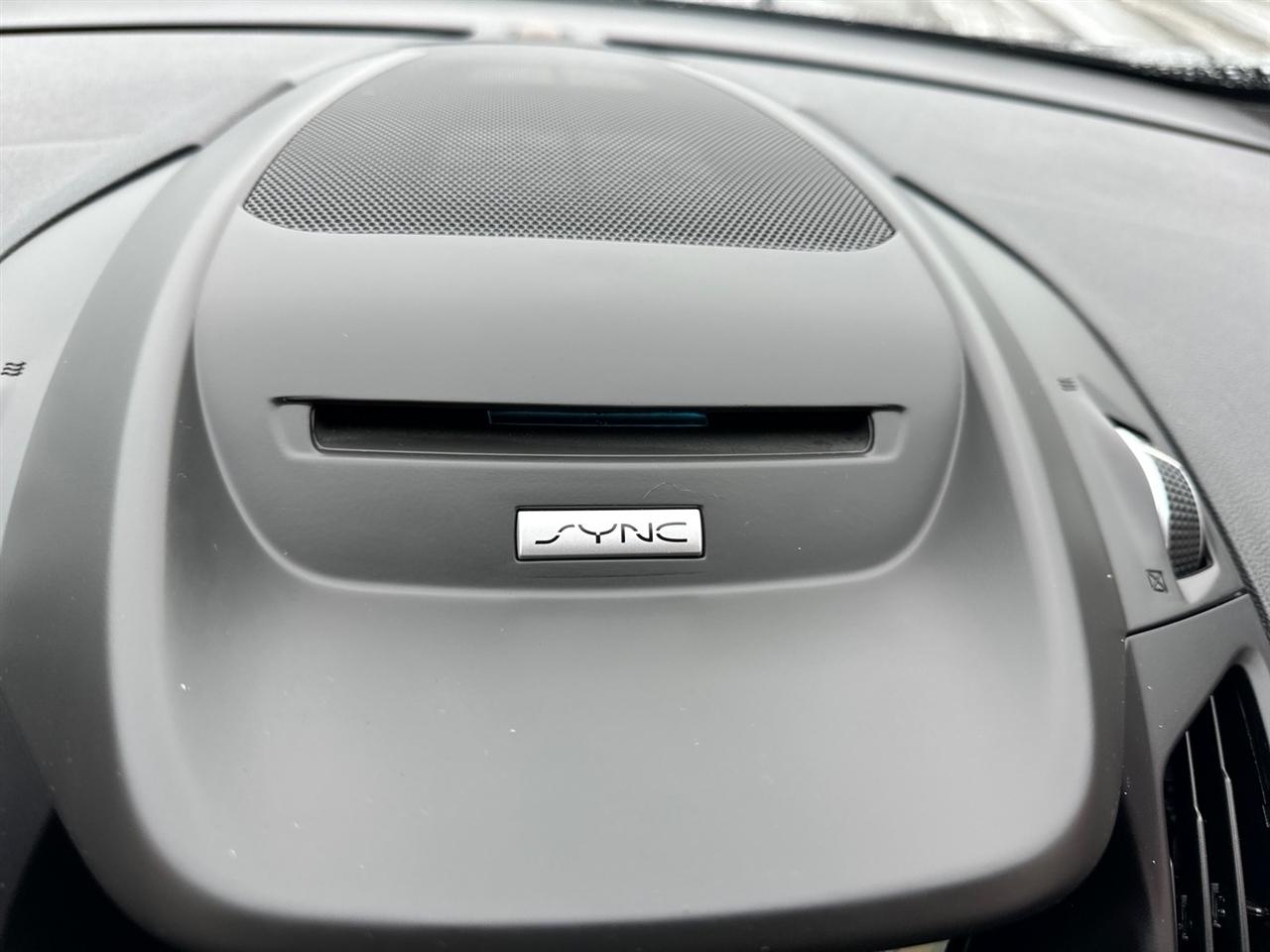 Ford C-Max Energi SE FWD 2017