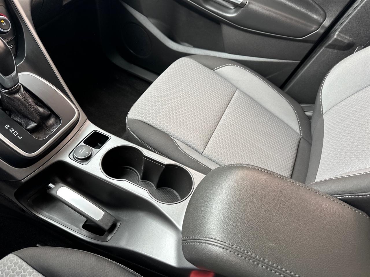 Ford C-Max Energi SE FWD 2017