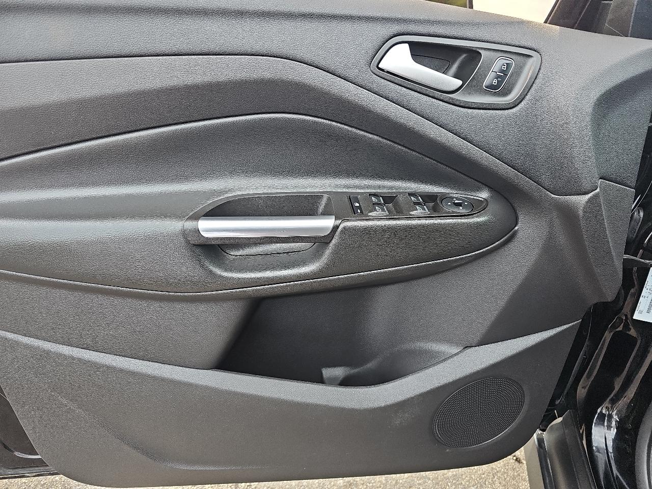 Ford C-Max Energi SE FWD 2017