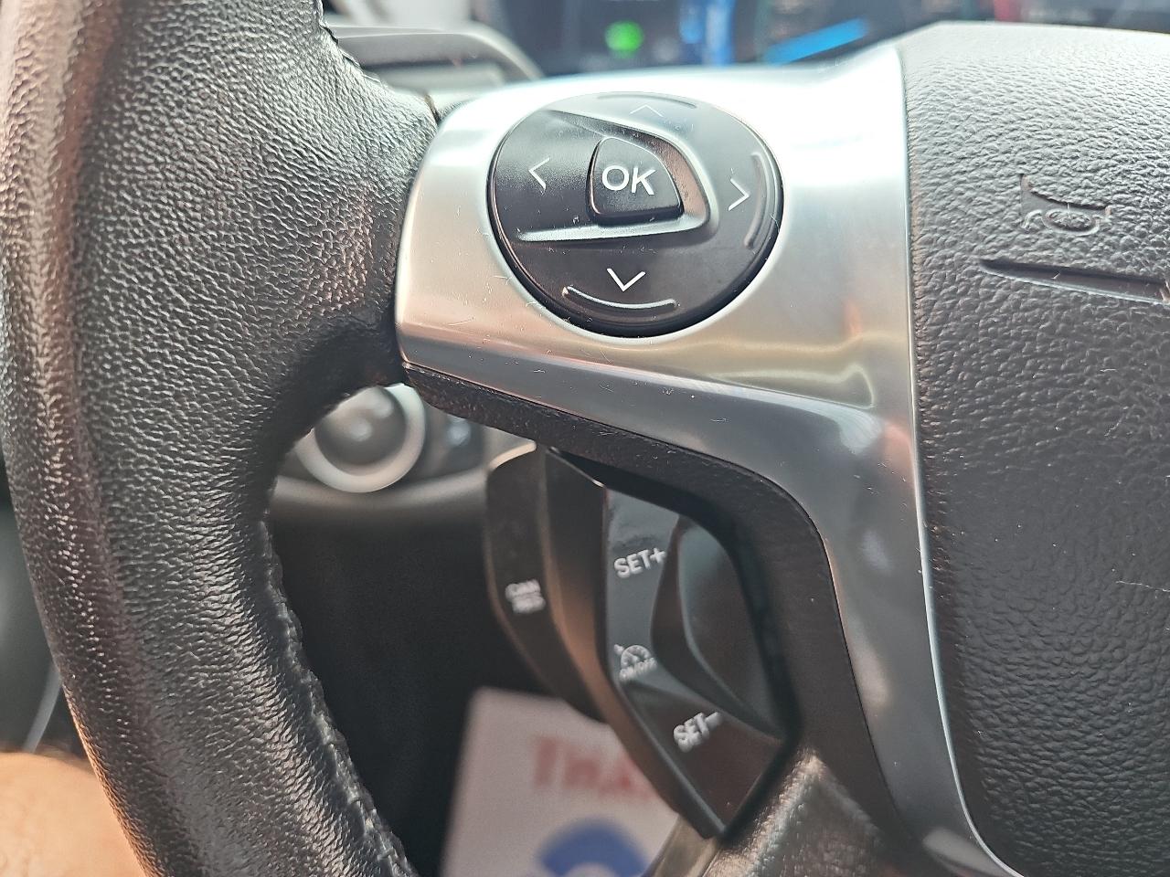 Ford C-Max Energi SE FWD 2017