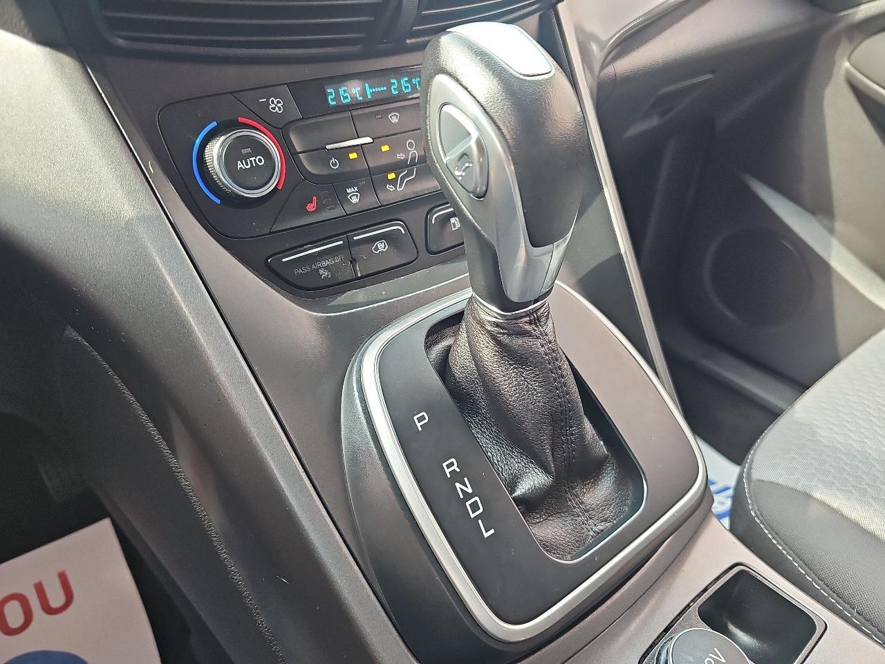 Ford C-Max Energi SE FWD 2017