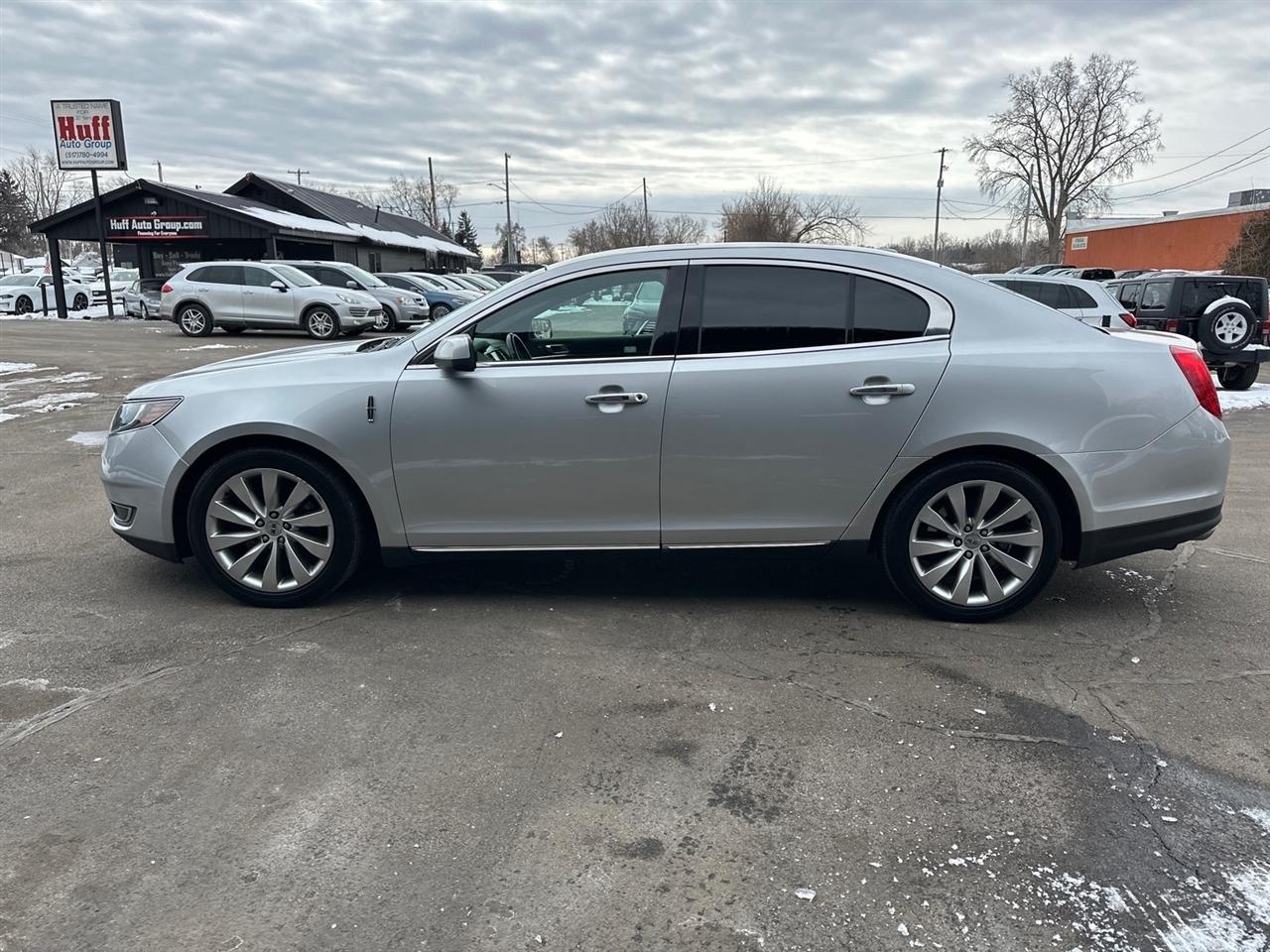 Lincoln MKS 4dr Sdn 3.7L FWD 2013
