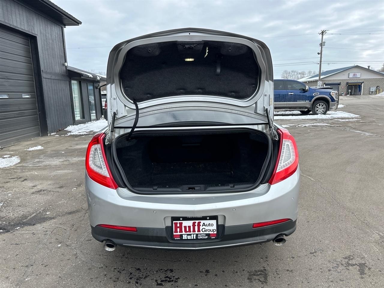 Lincoln MKS 4dr Sdn 3.7L FWD 2013