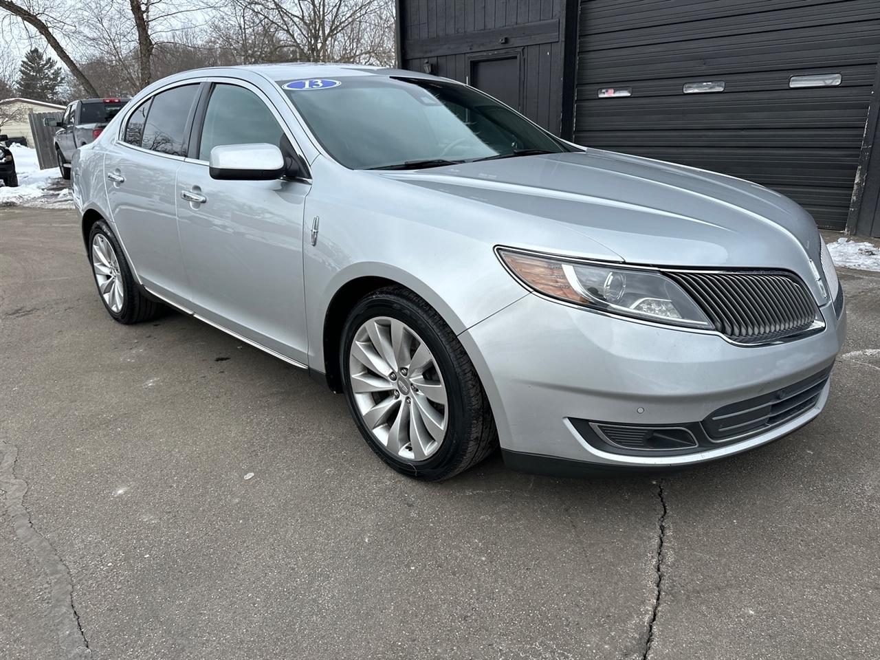 2013 Lincoln MKS 4dr Sdn 3.7L FWD