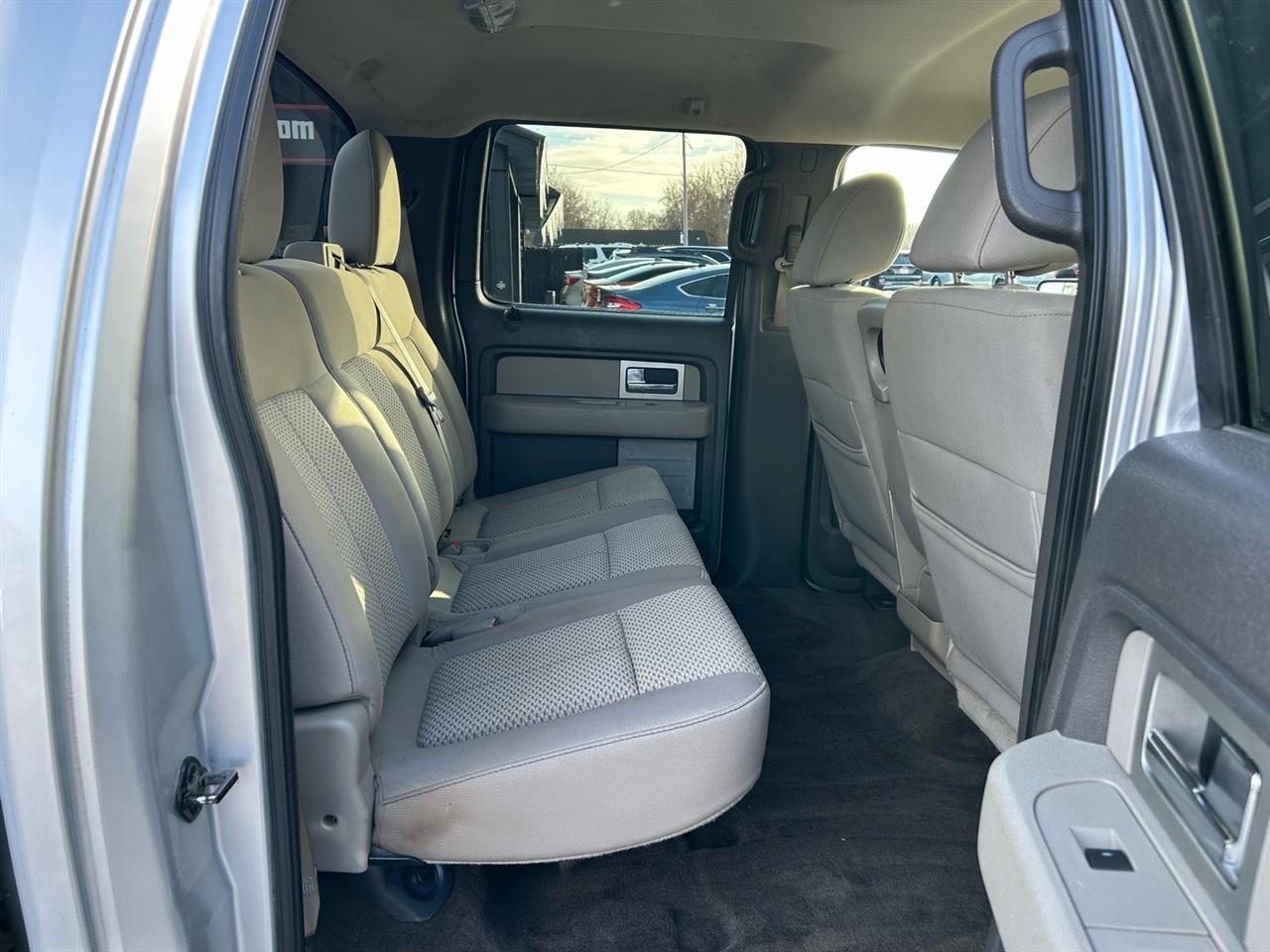 Ford F-150 4WD SuperCrew 145" XLT 2010