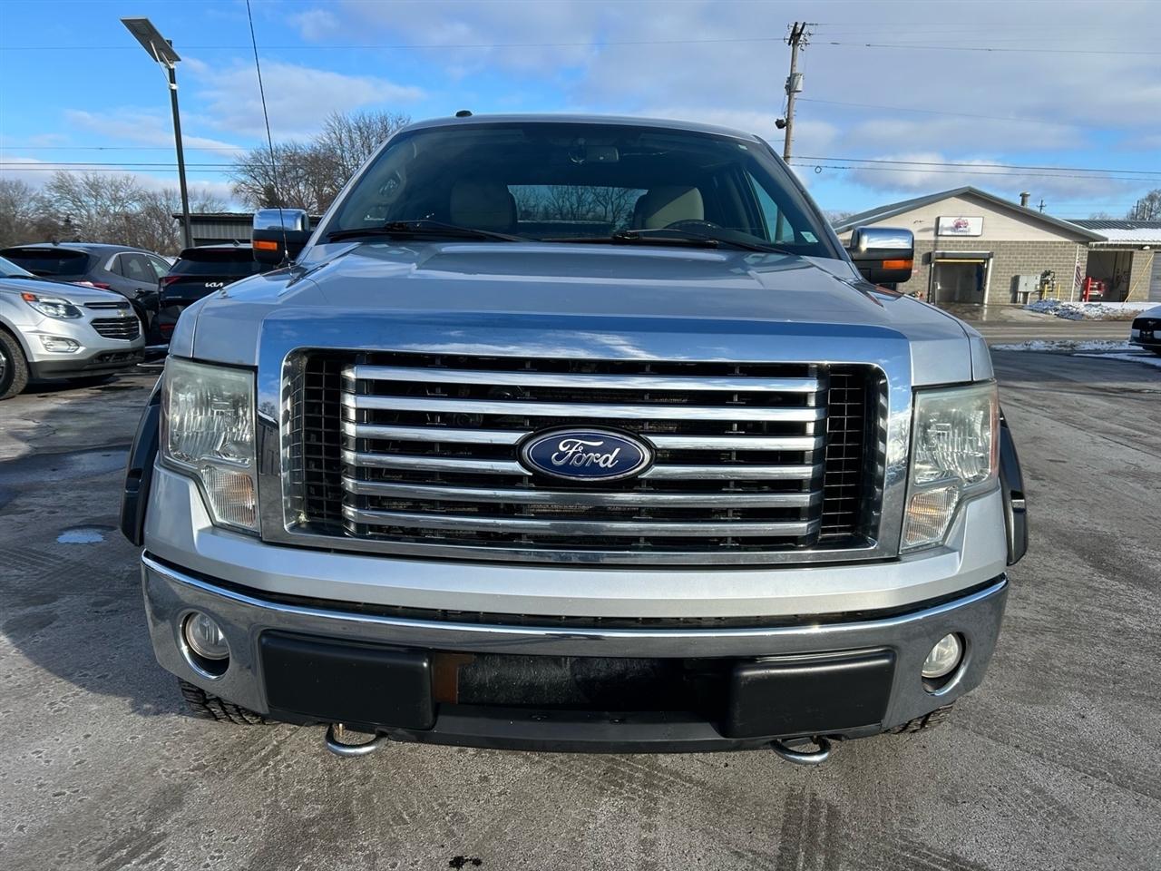 Ford F-150 4WD SuperCrew 145" XLT 2010