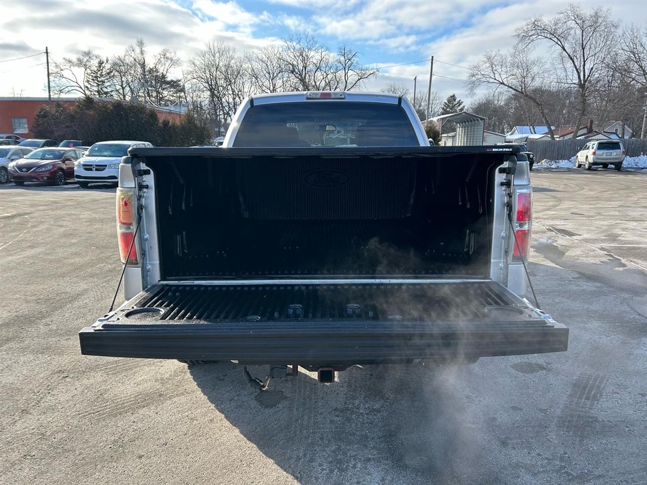 Ford F-150 4WD SuperCrew 145" XLT 2010