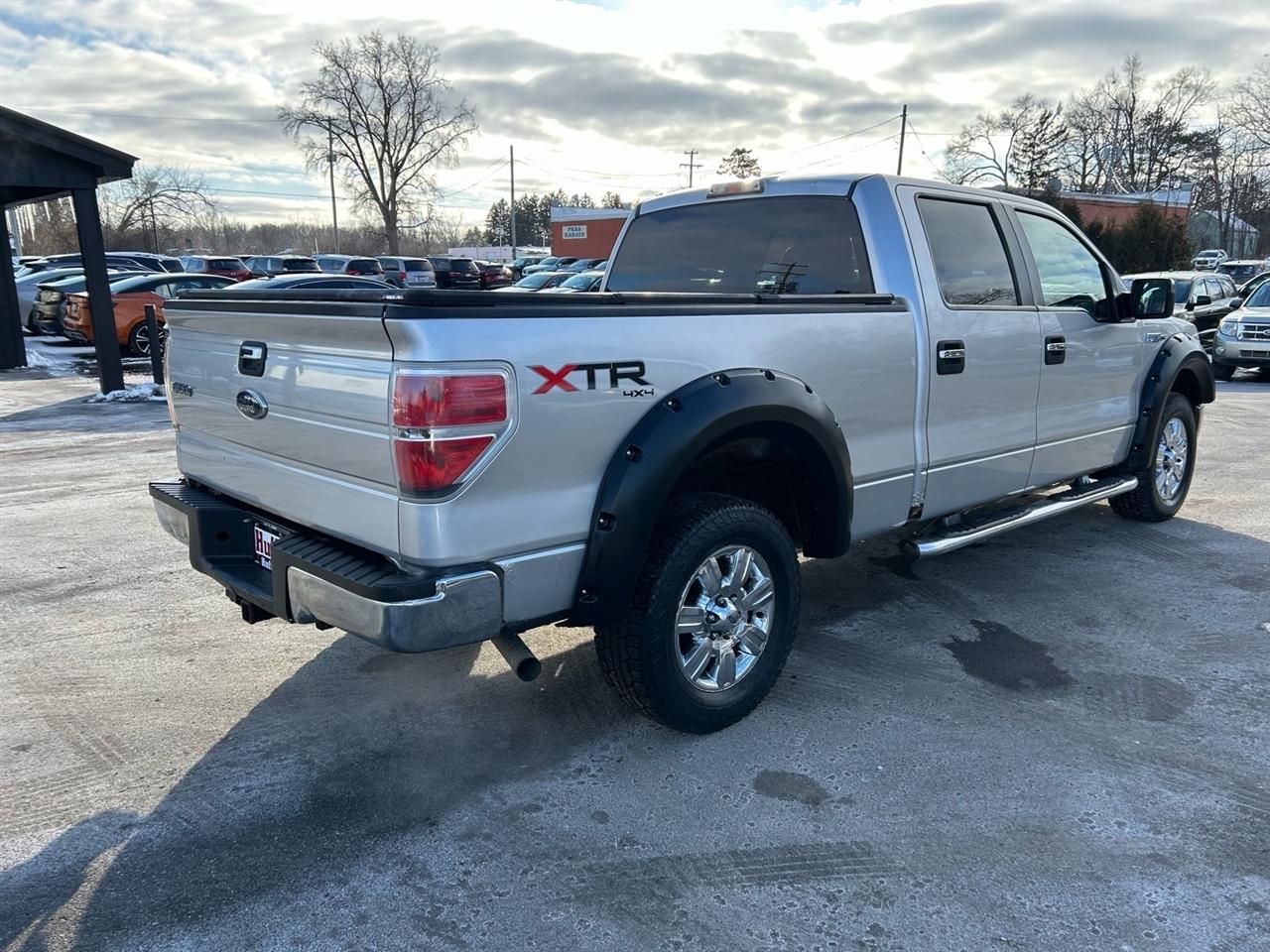 Ford F-150 4WD SuperCrew 145" XLT 2010