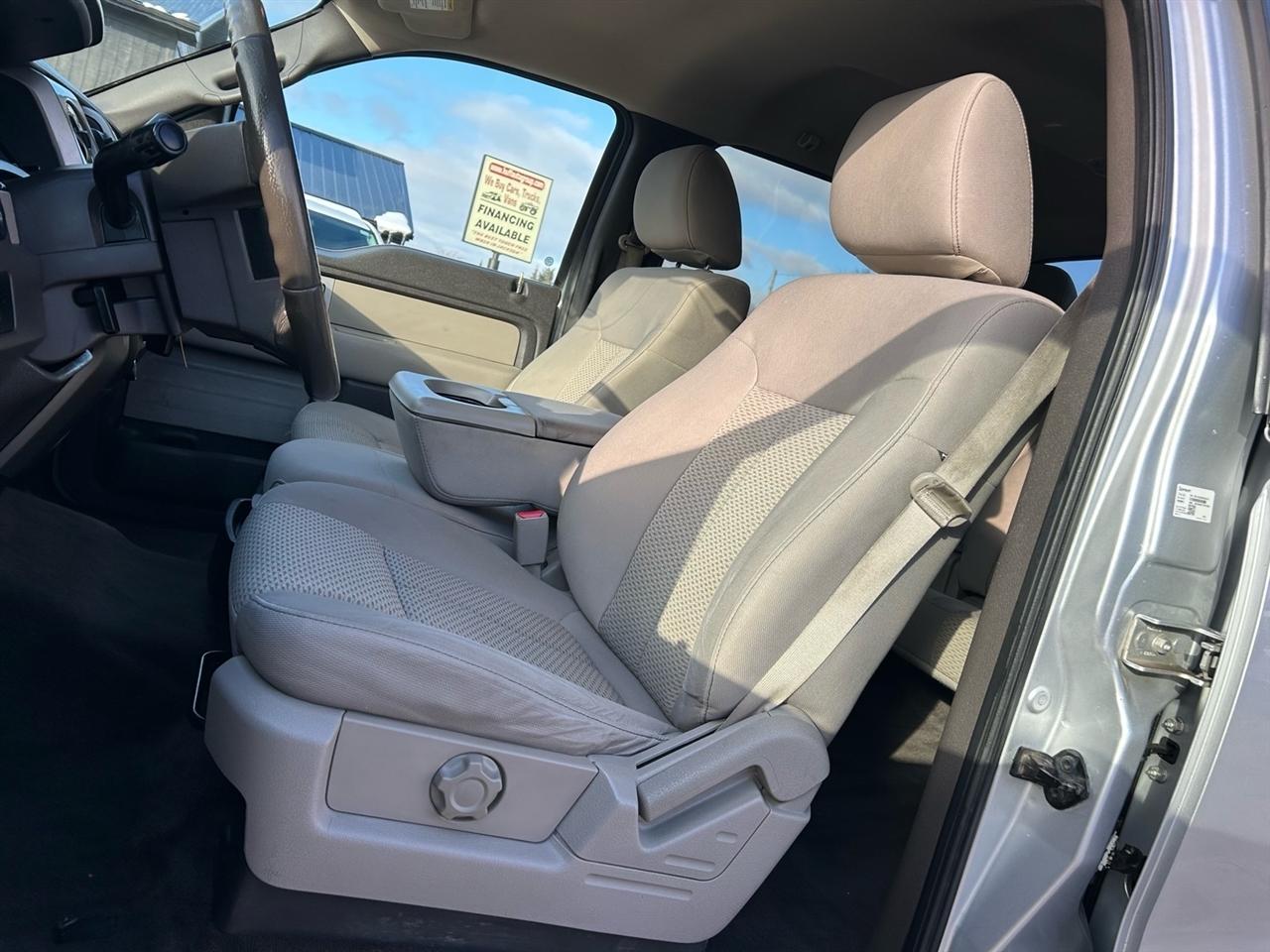 Ford F-150 4WD SuperCrew 145" XLT 2010