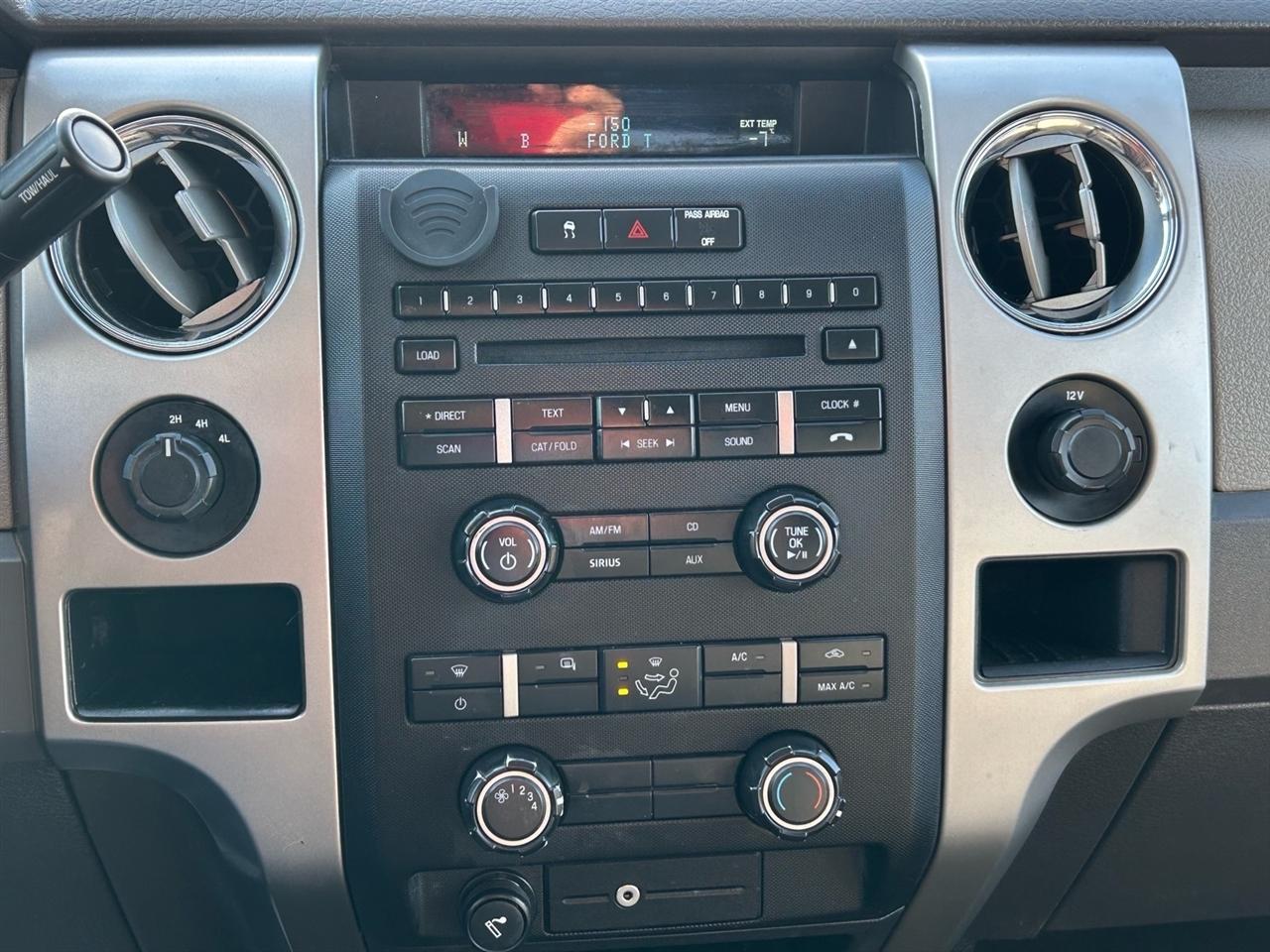 Ford F-150 4WD SuperCrew 145" XLT 2010