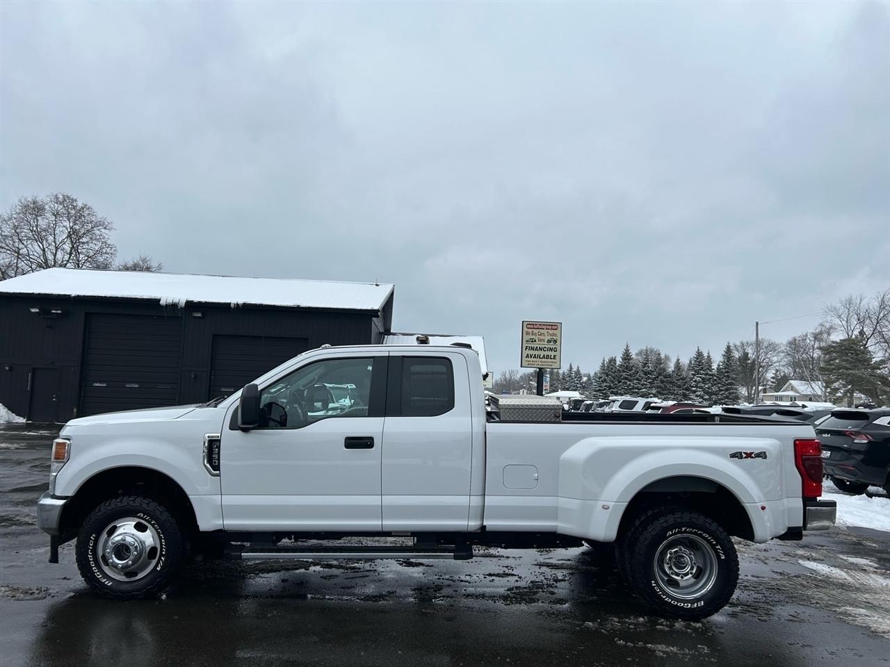 Ford Super Duty F-350 DRW LARIAT 4WD SuperCab 8' Box 2021