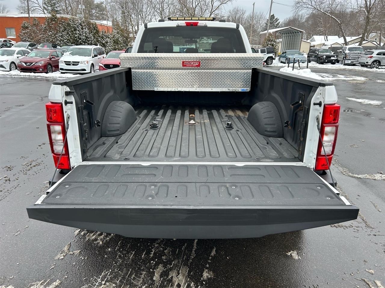 Ford Super Duty F-350 DRW LARIAT 4WD SuperCab 8' Box 2021
