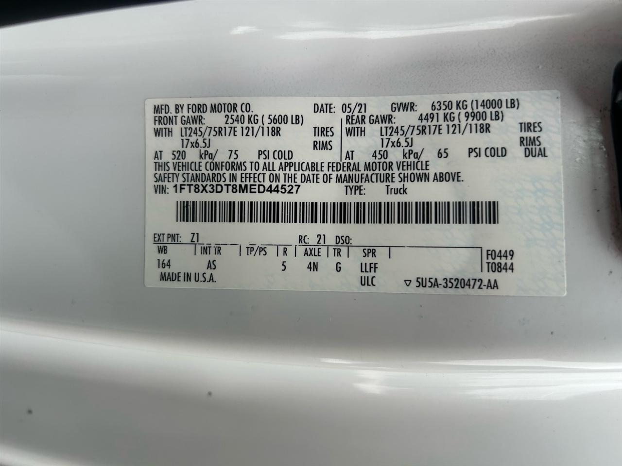 Ford Super Duty F-350 DRW LARIAT 4WD SuperCab 8' Box 2021